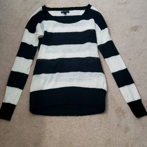 Black and white long sleeve shirt